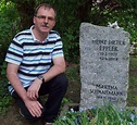 Visit at the gravesite of the German actor Dieter Eppler (… | Flickr