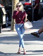 Reese Witherspoon in Jeans – out in Santa Monica, October 2015 ...