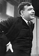 Tom Bosley, ‘Happy Days’ Dad, Dies at 83 - The New York Times