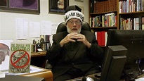 Atheist Tom Flynn works on Christmas - YouTube