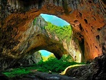 Пещера Деветашка (Devetashka Cave) в Болгарии — JuicyWorld