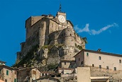 O Abbaziale Do Rocca De Subiaco Foto de Stock - Imagem de azul ...