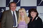 Who are Hilary Duff's parents? | The US Sun