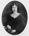 Biography of Emily Dickinson, American Poet (2022)