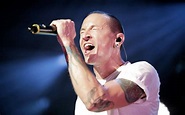 Chester Bennington, vocalista do Linkin Park, morre aos 41 anos ...
