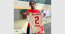 RB Leipzig-Star Mohamed Simakan versteigert sein Matchworn-Trikot