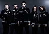 Motionless In White: Dieses Cover von The Killers’ "Somebody Told Me ...