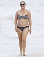 Amy Schumer Shows Off Her Bod in a Strapless Bikini in Hawaii | Amy ...