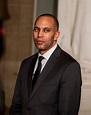 Hakeem Jeffries Wants Democrats to Take a Deep Breath - The New York Times