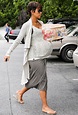 Halle Berry: Heavily pregnant Halle Berry masters maternity chic as she ...