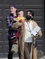 Macaulay Culkin e Brenda Song são vistos juntos com filho pela primeira ...