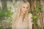 Shakira Is Crazy in Love in 'Me Enamore' Music Video: Watch | Billboard ...