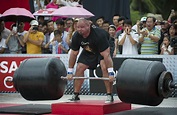 Watch the world’s strongest man lift 975 pounds | For The Win