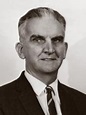 Kenneth E. Boulding Biography - British-American economist (1910–1993 ...