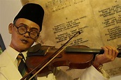 www.history.com: Wage Rudolf Supratman.