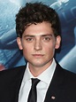 Aneurin Barnard - AdoroCinema