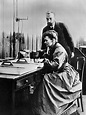 Marie (1867 - 1934) und Pierre Curie (1859 - 1906) | LEIFIphysik