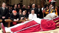 #OnThisDay 08.04.2005: Beerdigung Papst Johannes Paul II. - phoenix – unvergessene Szenen ...