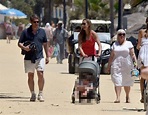 Hugh Grant disfruta de su familia en Marbella | Diario Sur