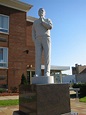 Perry Como Statue — Gaydos Monument Company