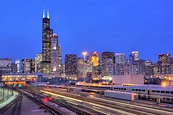 Things to Do in the Chicago Loop | Visit chicago, Chicago at night ...