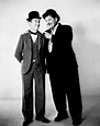 Oliver Hardy and Stan Laurel - Affiche raffinée - Photowall
