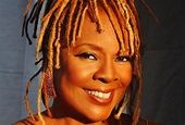 Disco Diva Thelma Houston to Sing Poolside in Palm Springs