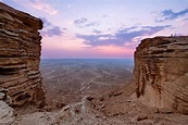 Edge of the World Day Tour from Riyadh