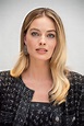 Margot Robbie – “Bombshell” Press Conference Photoshoot (more photos ...