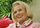 Fashion designer Lilly Pulitzer dies at 81 | Lilly pulitzer, Tropical ...