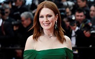 Julianne Moore Net Worth, Salary, and Earnings 2023 - Wealthypipo
