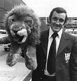 Lions captain Phil Bennett poses with the team mascot | Rugby Union ...
