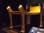 Golden bed found in the tomb of Tutankhamun. Ancient Egyptian Artifacts ...