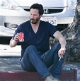 Sintético 93+ Foto Keanu Reeves Comiendo En La Calle Alta Definición ...