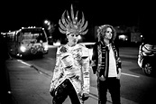 "DNA" degli Empire of the Sun (testo e traduzione)