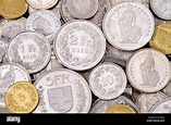 Ein Haufen von aktuellen, gesetzliches Zahlungsmittel Münzen Schweizer ...