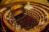 Сцена оперного театра - 90 фото