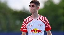 RB Leipzig stattet Eigengewächs Tim Köhler mit Profivertrag aus ...