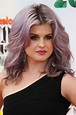 Kelly Osbourne Wavy Purple Dark Roots, Uneven Color Hairstyle | Steal ...
