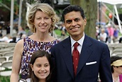 Who is Fareed Zakaria's wife Paula Throckmorton? | The US Sun