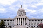 Missouri State Capitol Building in Jefferson City, Missouri - Encircle ...