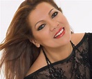 Angela Carrasco “Regresaré feliz a mi Tierra para Cantarle a Las Madres ...