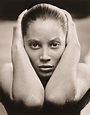 Herb Ritts: A Master of Elegance and Simplicity in Fashion Photography ...