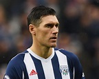Gareth Barry admits surprise as he prepares to overtake Ryan Giggs' all ...