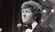 Iconic Singer Songwriter Mac Davis Dies After Heart Surgery Sounds Like ...