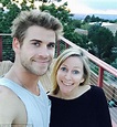 Liam Hemsworth bares striking resemblance to mother Leonie | Daily Mail ...