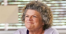 Mary Pat Gleason of 'Mom' Dead at 70 | ExtraTV.com