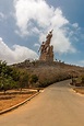 再生柯林斯非洲人复兴纪念碑49米高的男子妇女和儿童青铜雕像塞内加尔达喀塞内加达喀高清图片下载-正版图片307545972-摄图网