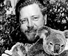 Gerald Durrell Biography - Facts, Childhood, Family Life & Achievements