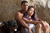 Movie Review: Beyond The Lights - The Teeny tiny à Tout Faire